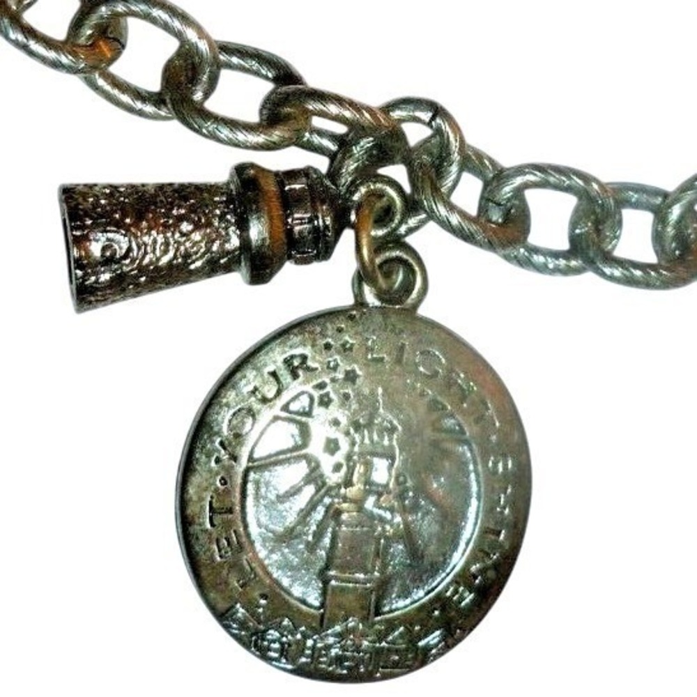 Vintage PD Silver Tone‎ Lighthouse Let Your Light Shine Charm Bracelet 7.5 Inch